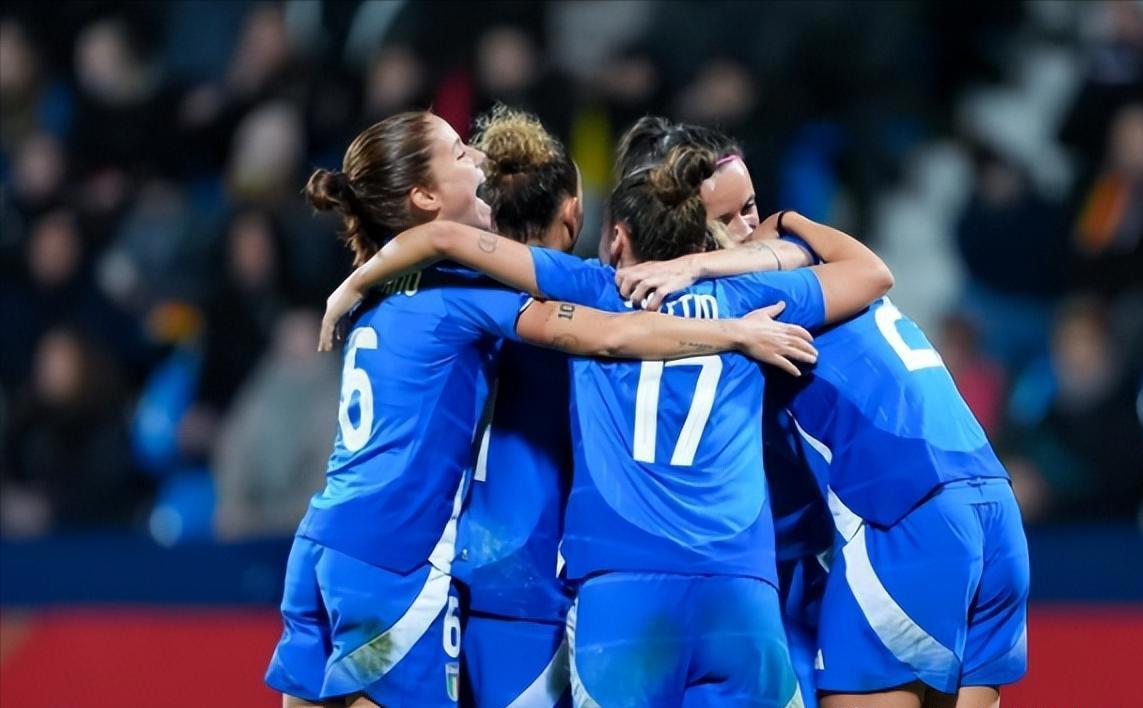 扑克游戏-意大利女足队险胜中国队，杀入半决赛